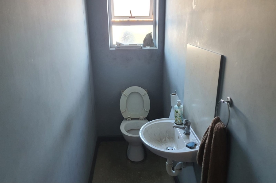 To Let commercial Property for Rent in Greenbushes Industrial Park Eastern Cape